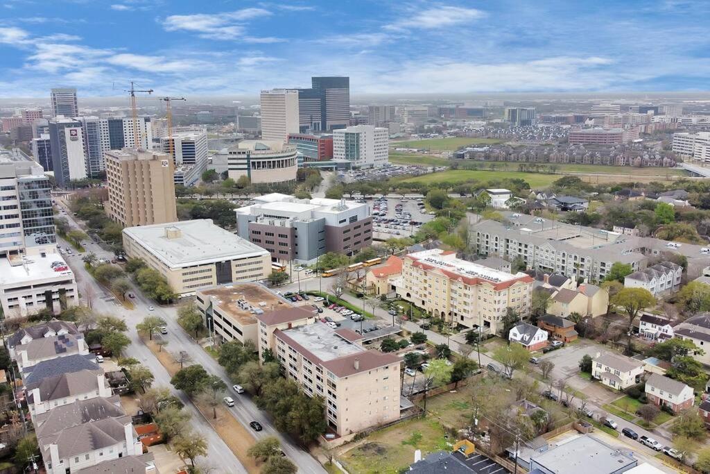 Double Master Suites Condo Near Med Ctr, Nrg Arena 2 Houston Exterior foto